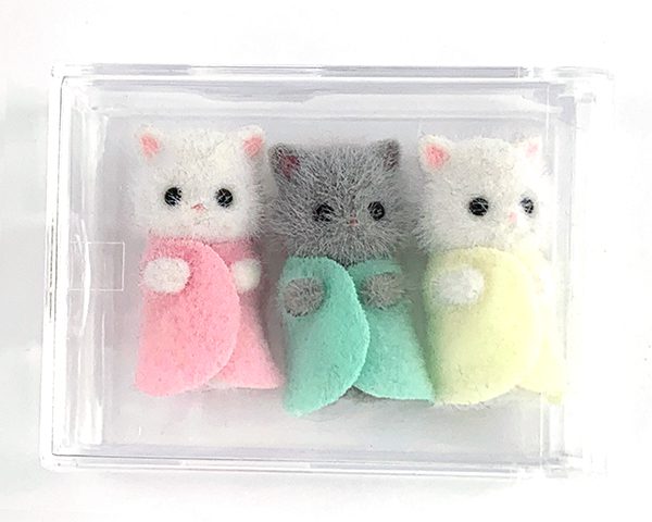 シルバニアファミリー：ペルシャネコのみつごちゃん