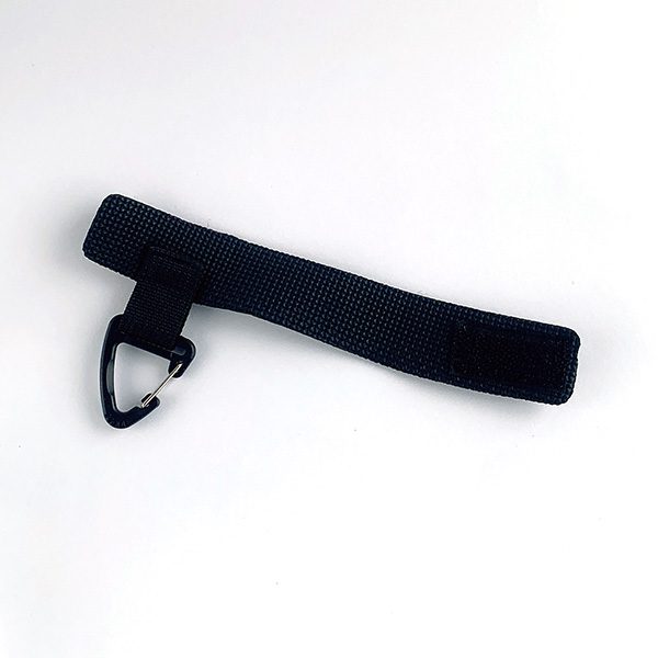 バッグに取り付けられるフック